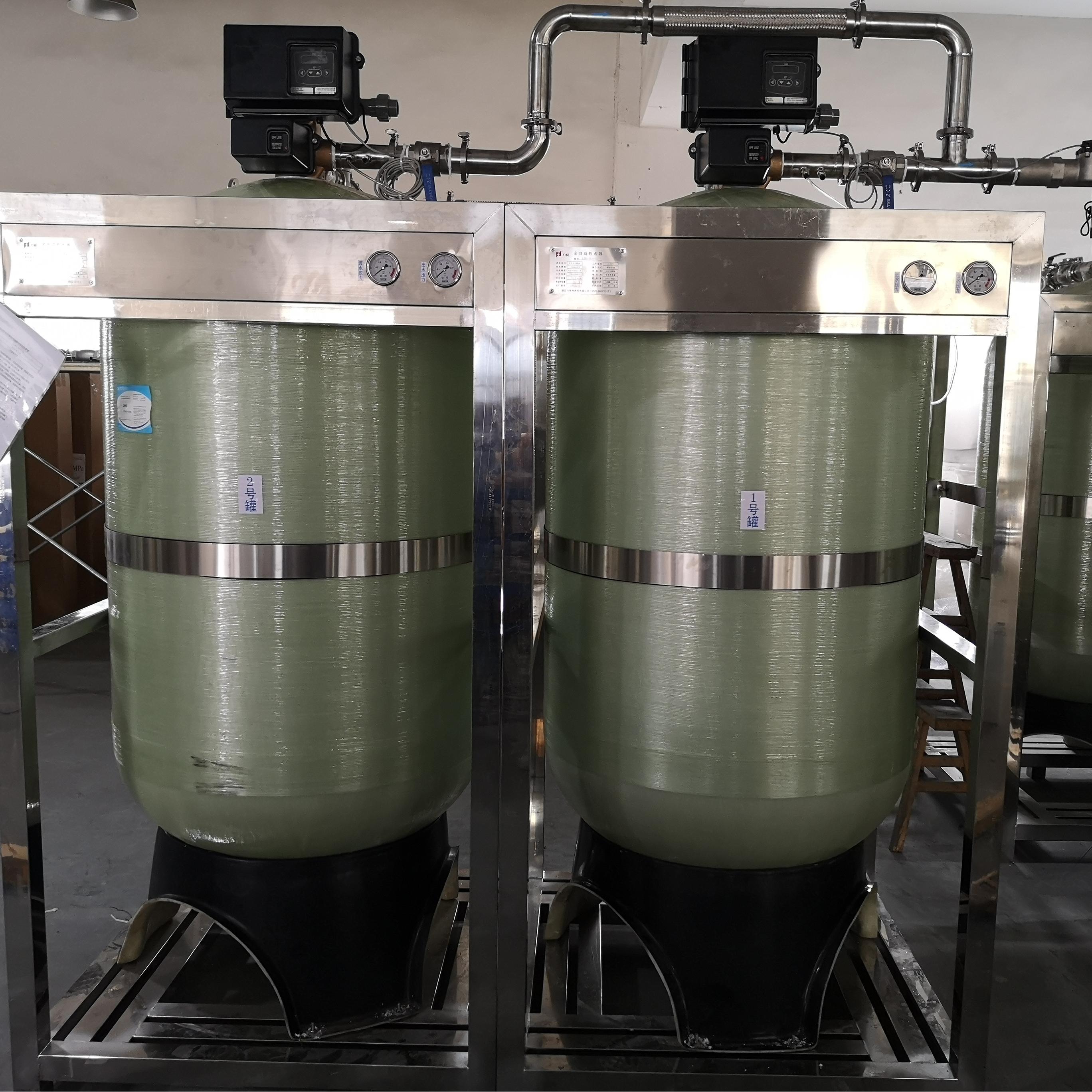 16 tonluk çift valf çift tank, biri kullanım için diğeri bekleme için